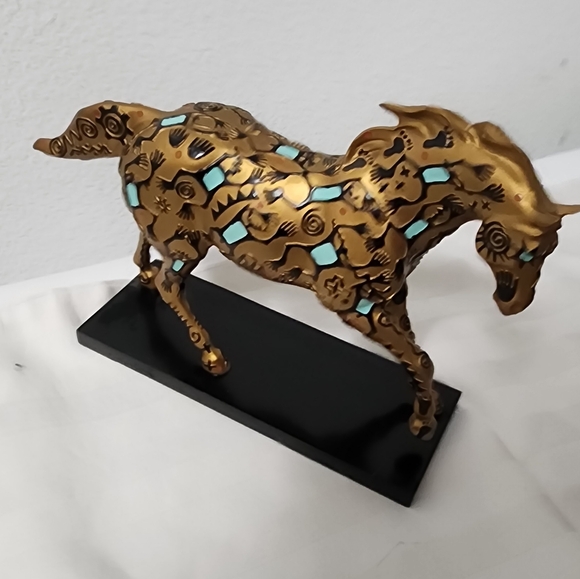 Colorful Horse Figurine Set - Picture 9 of 11